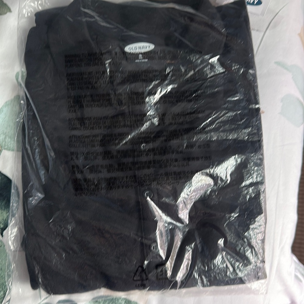 Old Navy black, XL Tall, girls short sleeve polo. NWT